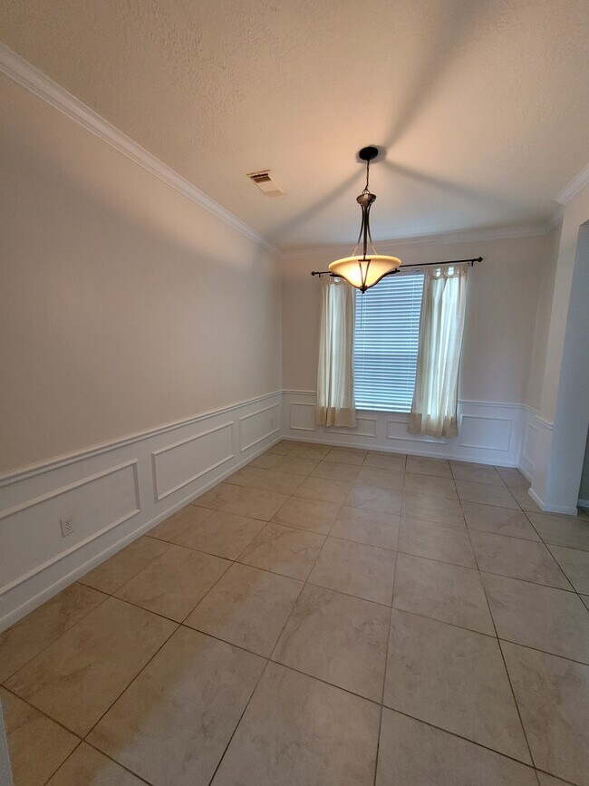 Foto del edificio - 203 Needleleaf Ln