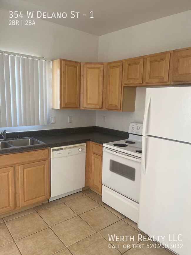 Building Photo - Ideal for Roommates - Split 2 Bedroom/2 Ba...