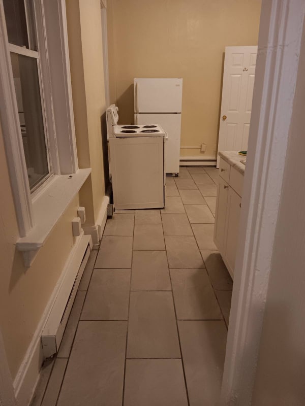 Building Photo - 2467 W McMicken Ave