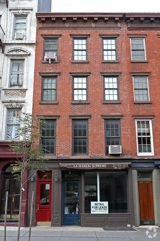Building Photo - 617 Hudson St