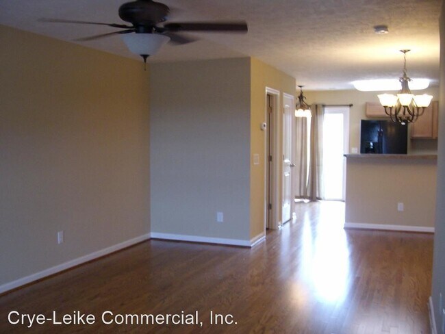 Building Photo - 2 br, 2.5 bath House - 573 Bradburn Village