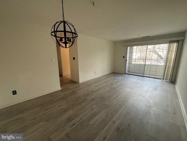 Building Photo - 1309 Sheridan Pl
