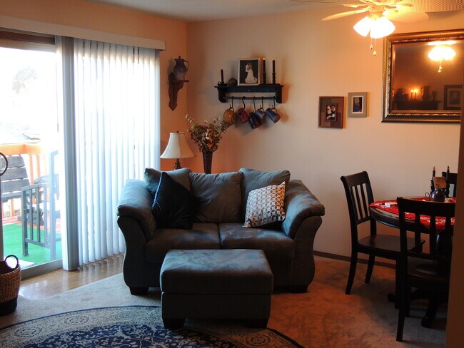Building Photo - 107 McGrew Dr