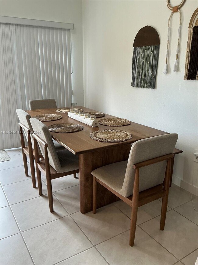 Foto del edificio - 466 NE 5th St