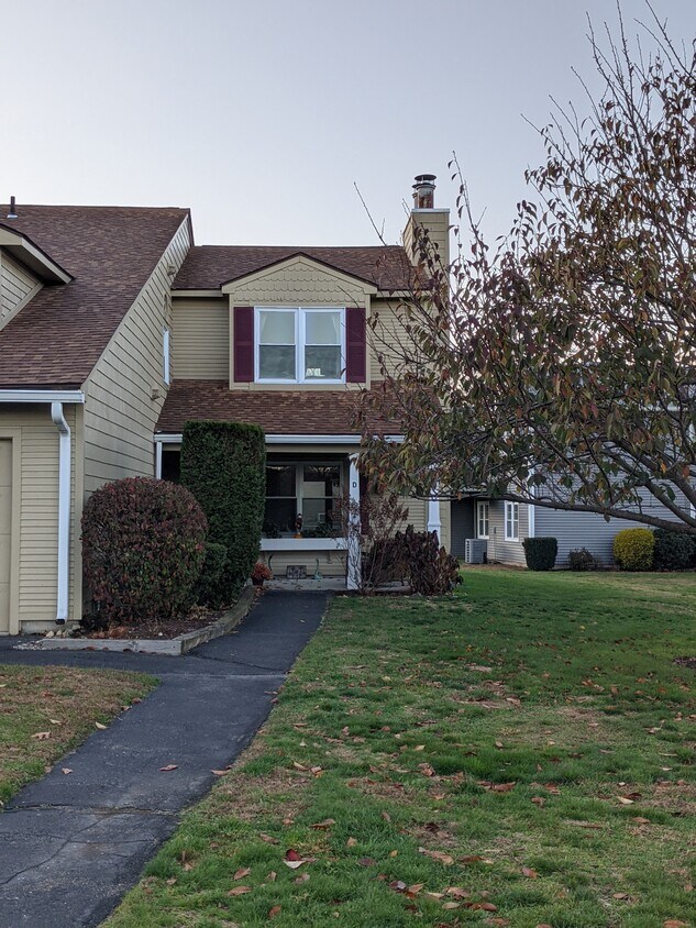 41 Nipmuc Trail Unit D, North Providence, RI 02904 Condo for Rent in