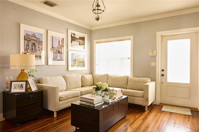 Building Photo - 5755 Devonshire Blvd