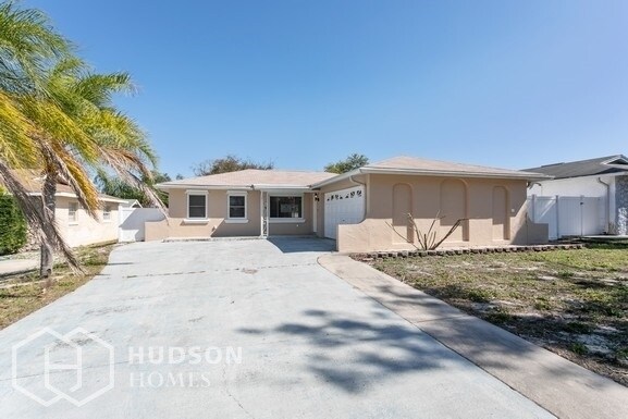 Building Photo - 1611 Cromwell Dr