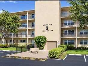 Building Photo - 13455 SW 9th Ct