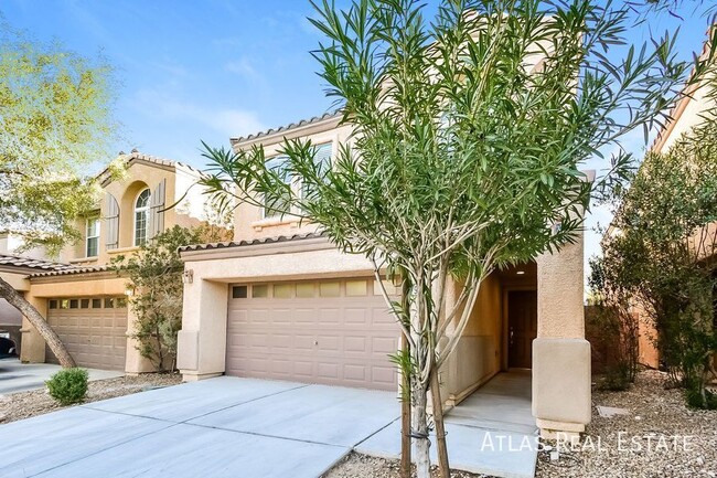 Building Photo - Lovely 4-Bedroom Home with Bedroom Downsta...