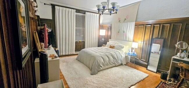 Popular Sorority Choice! See Youtube Vide... - Popular Sorority Choice!  See Youtube Vide... Apartment