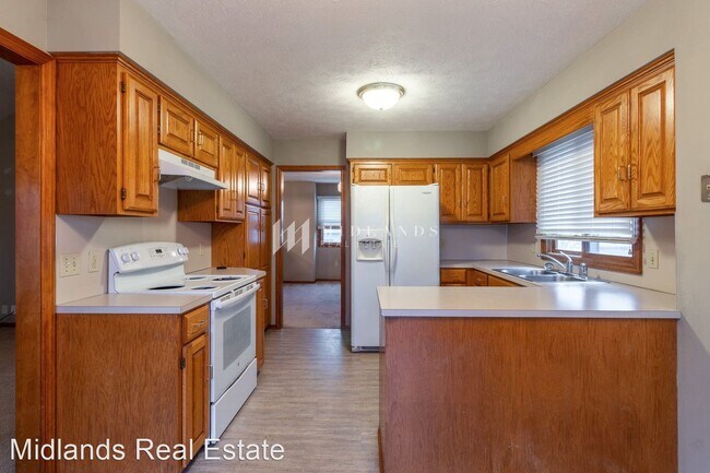 Building Photo - 3 br, 2 bath House - 1335 Scott Rd