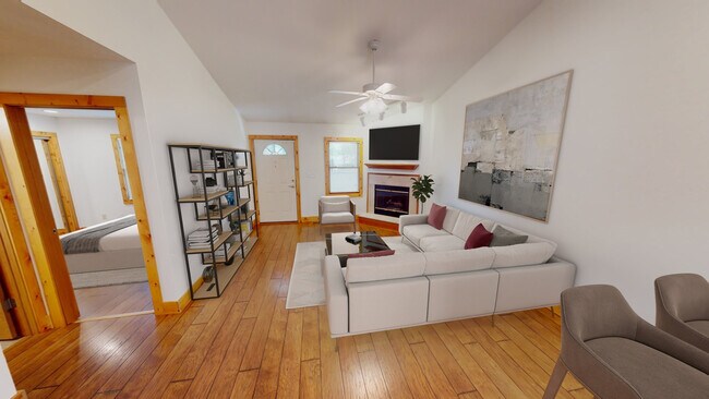Building Photo - 1216 W Ash St