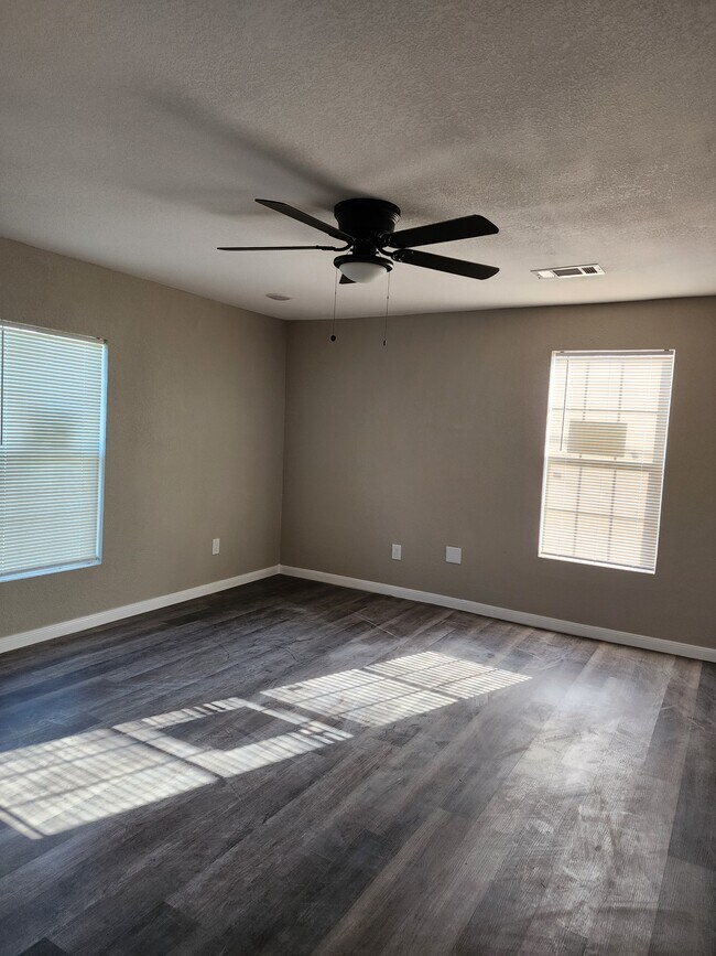 Master Bedroom with attached bathroom - 8405 Talton St