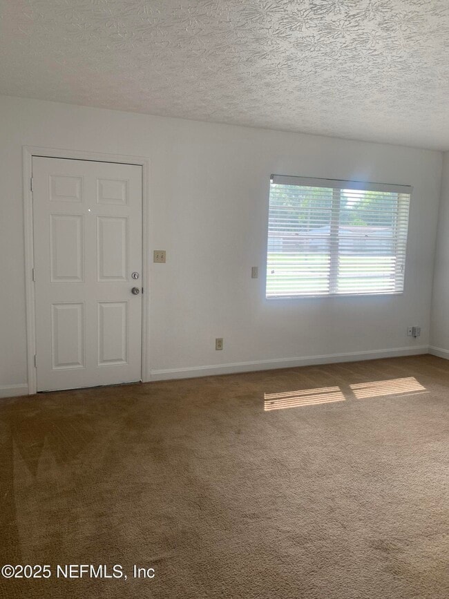 Building Photo - 5780 Cedar Forest Dr E