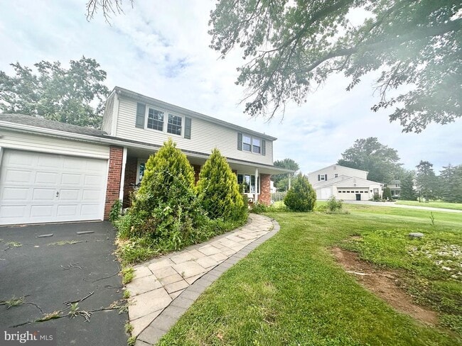 Building Photo - 19 Gelder Dr