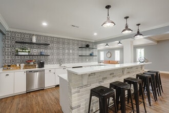 Building Photo - Malibu at Martin Apartments