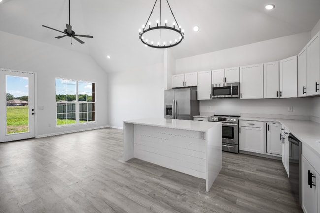 Building Photo - 206 Jax Sq