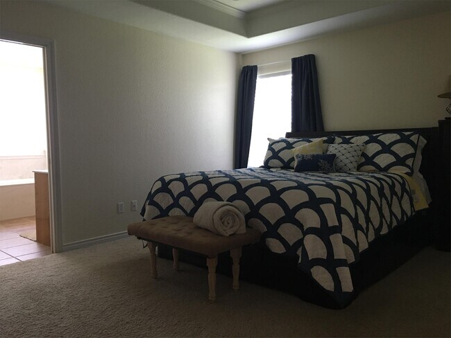 Building Photo - 4217 Sandstone Dr
