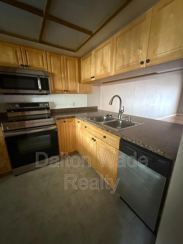 Foto del edificio - 2040 Sunset Grove Ln