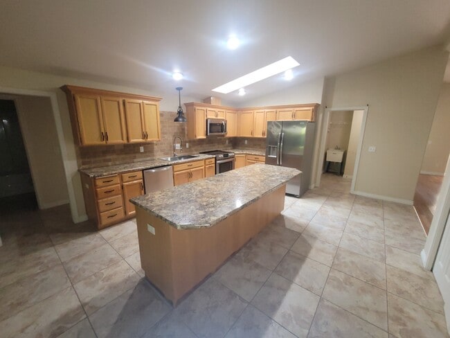 Building Photo - 4215 Case Ln