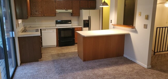 Building Photo - 3 bd, 2 ba house, Midway Heights subdivision just west of Columbia, recently painted, partially f...