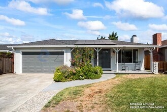 Building Photo - 3369 Pepper Tree Ln