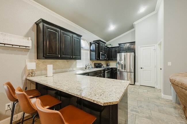 Foto del edificio - 3906 Oporto St