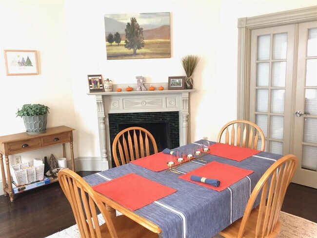 Foto del edificio - 12 Saginaw Ave