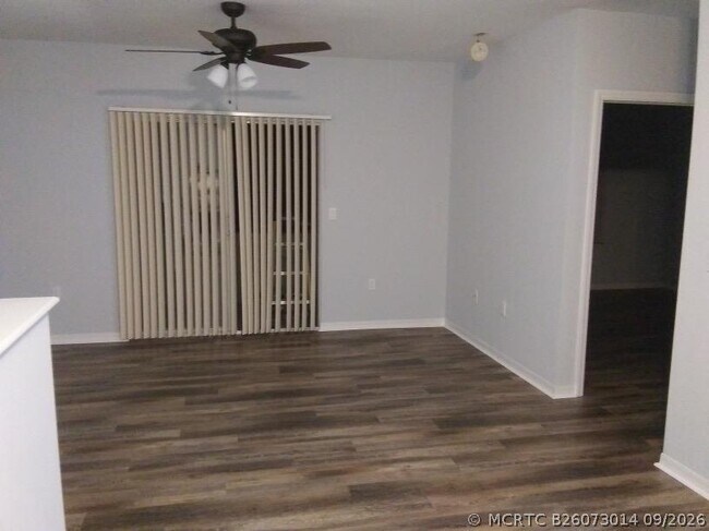 Foto del edificio - 128 SW Peacock Blvd