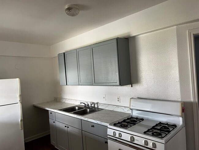 Foto del edificio - 4817 12th Unit A St