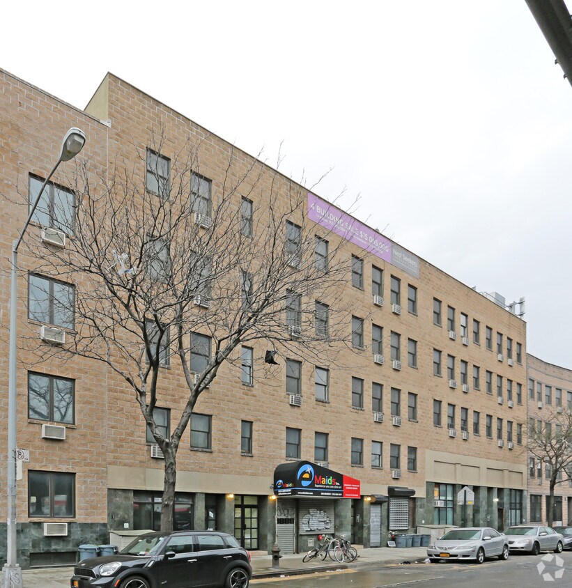 Primary Photo - 657-669 Meeker Ave