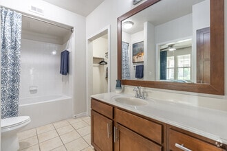 1BR, 1BA - 890SF - Bathroom - Cortland Waters Edge