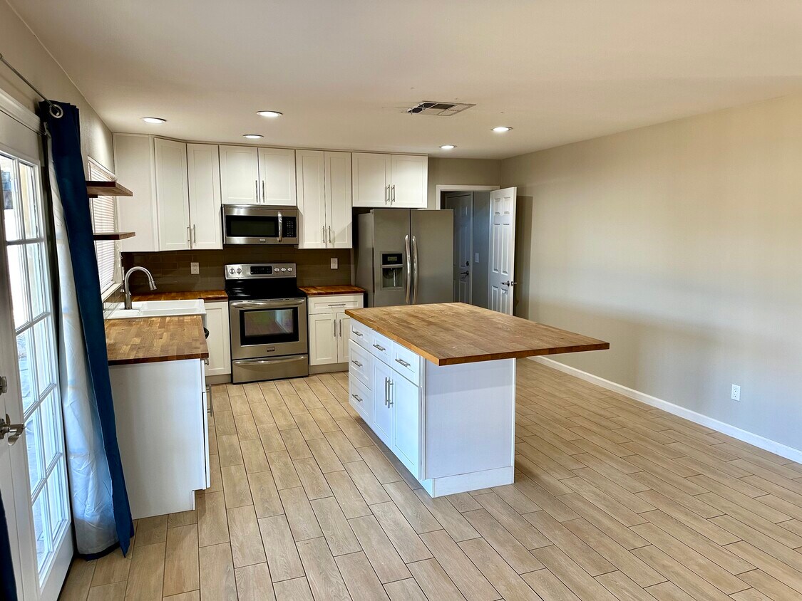 Foto principal - 17828 N 48th Dr
