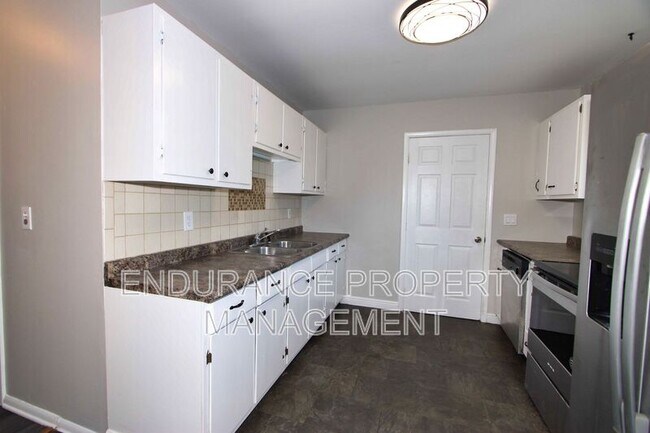 Foto del edificio - 3448 Ringwood St