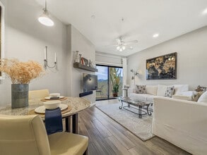 Building Photo - 10401 N Saguaro Blvd