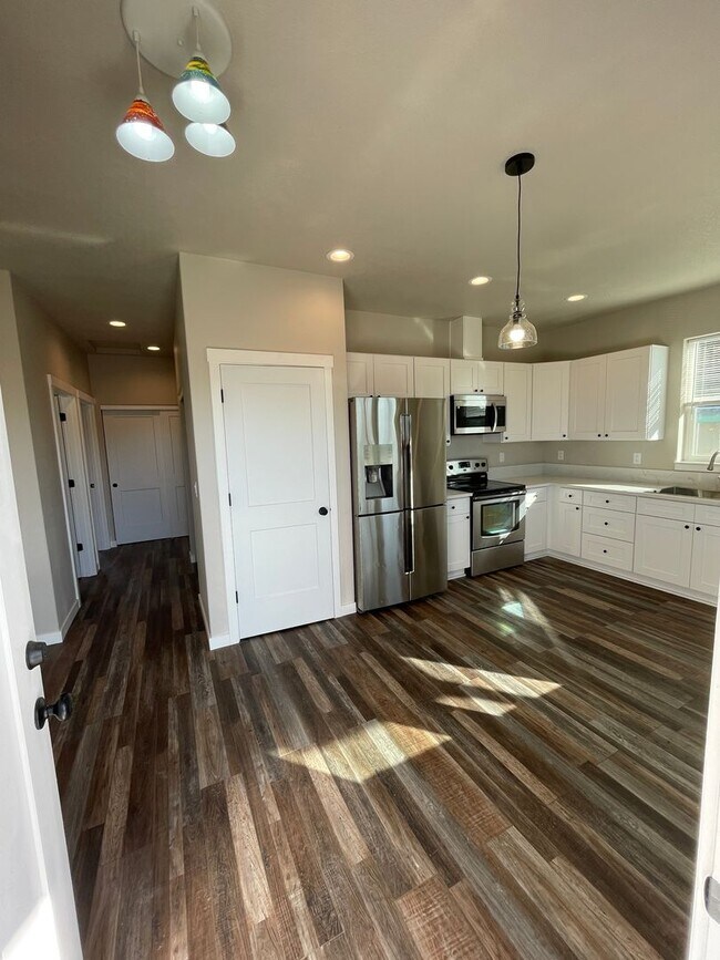 Building Photo - NEW CONSTRUCTION!