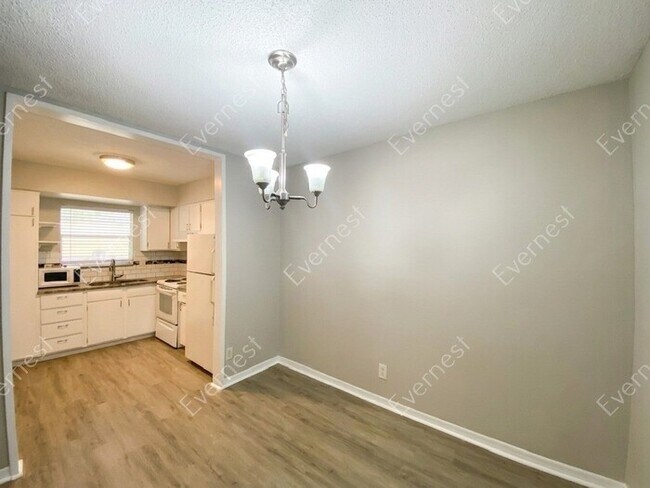 Foto del edificio - 4455 38th Terrace N