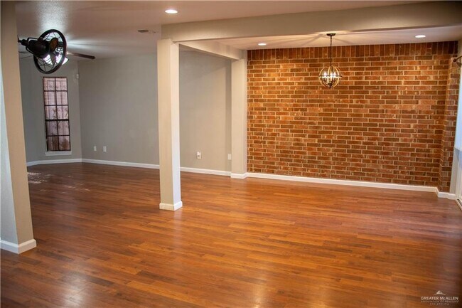 Foto del edificio - 2409 S 41st St
