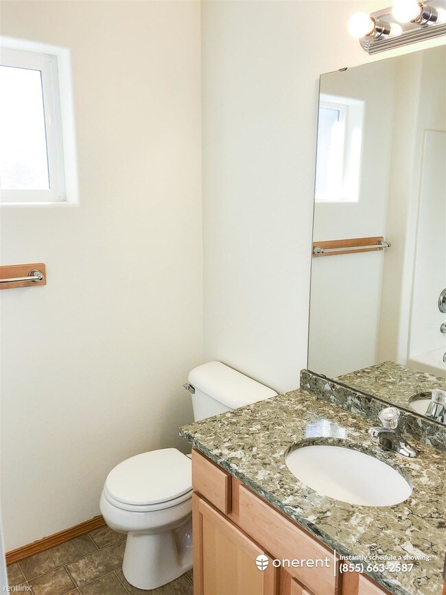 Foto del edificio - 4706 158th Pl SW