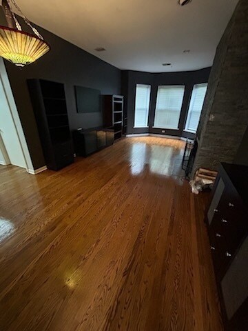 Foto del edificio - 1320 W Wilson Ave
