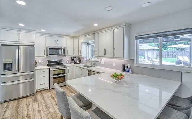 Foto del edificio - 5 Bryarwood Pl