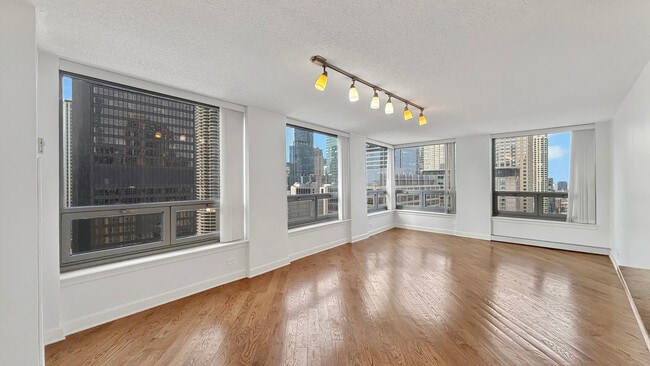 Building Photo - 440 N Wabash Ave