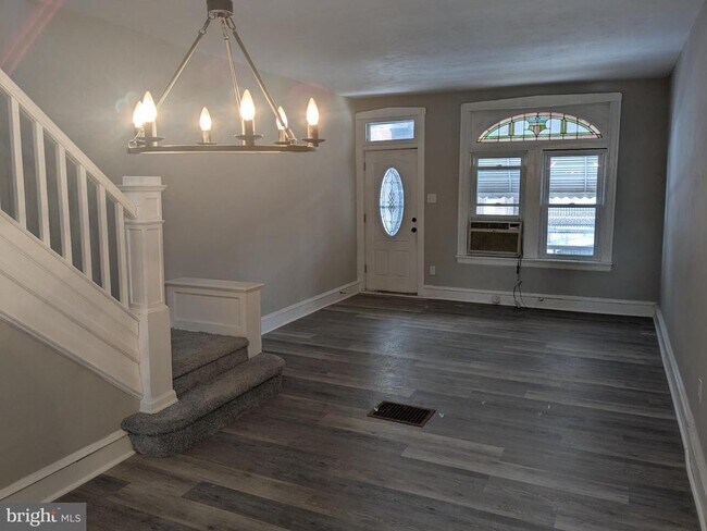 Foto del edificio - 1261 CHASE