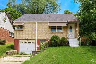 Building Photo - 705 Churchill Ave
