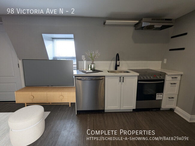 Building Photo - Modern 1 Bedroom Unit - Open Concept and L...