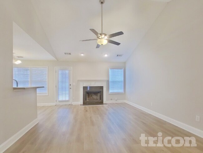 Foto del edificio - 373 Morning Star Dr