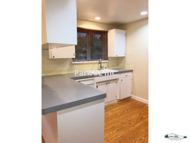 Foto del edificio - 7920 N 7th St