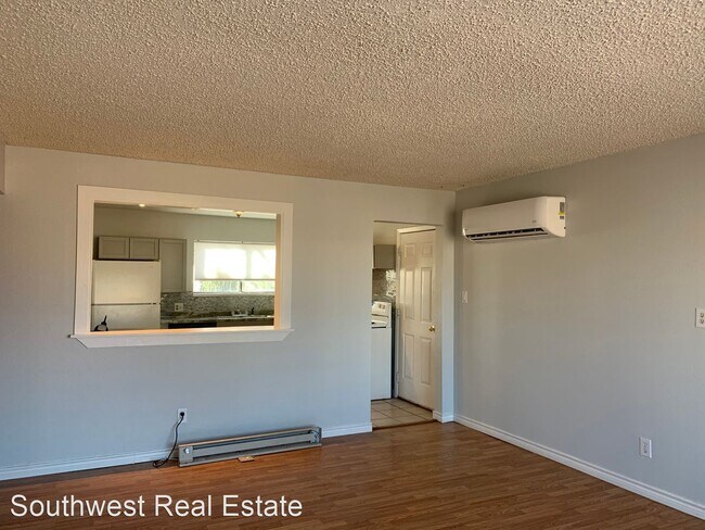 Building Photo - 4 br, 1 bath House - 729 W Manana