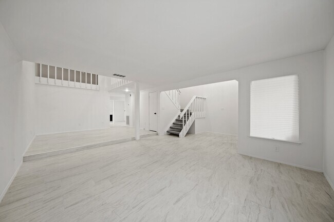Foto del edificio - 11650 Village Pl Dr