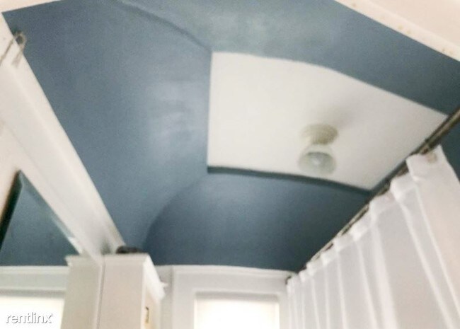 Foto del edificio - 3 br, 1 bath House - 5100 N Diversey Blvd